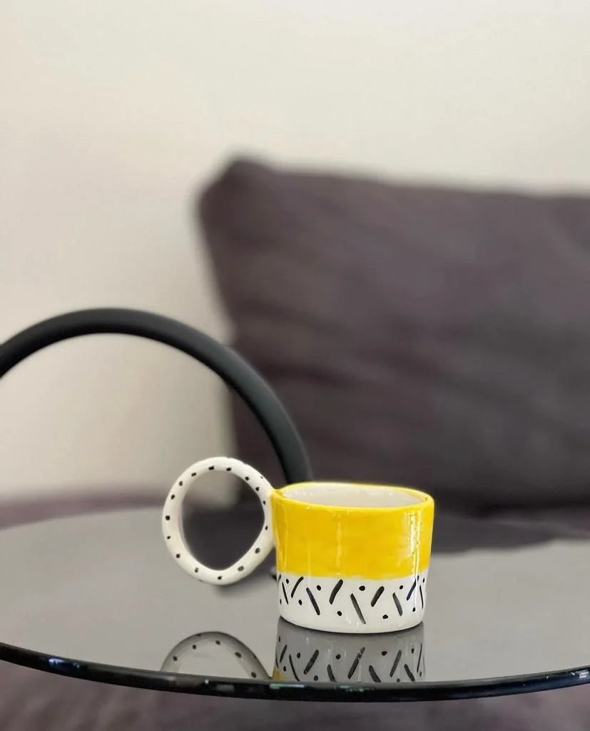 Mug With Yellow Dot Round Handle