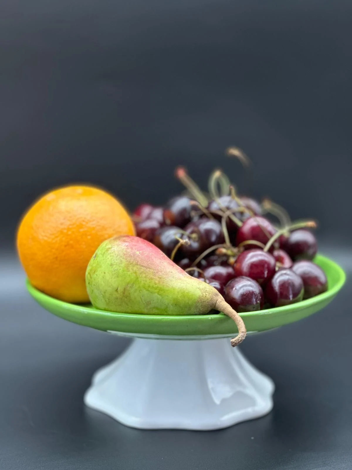 Colorful Light Green Foot Fruit Presentation Bowl Cake Stand İn Diameter 21Cm Height 10 Cm