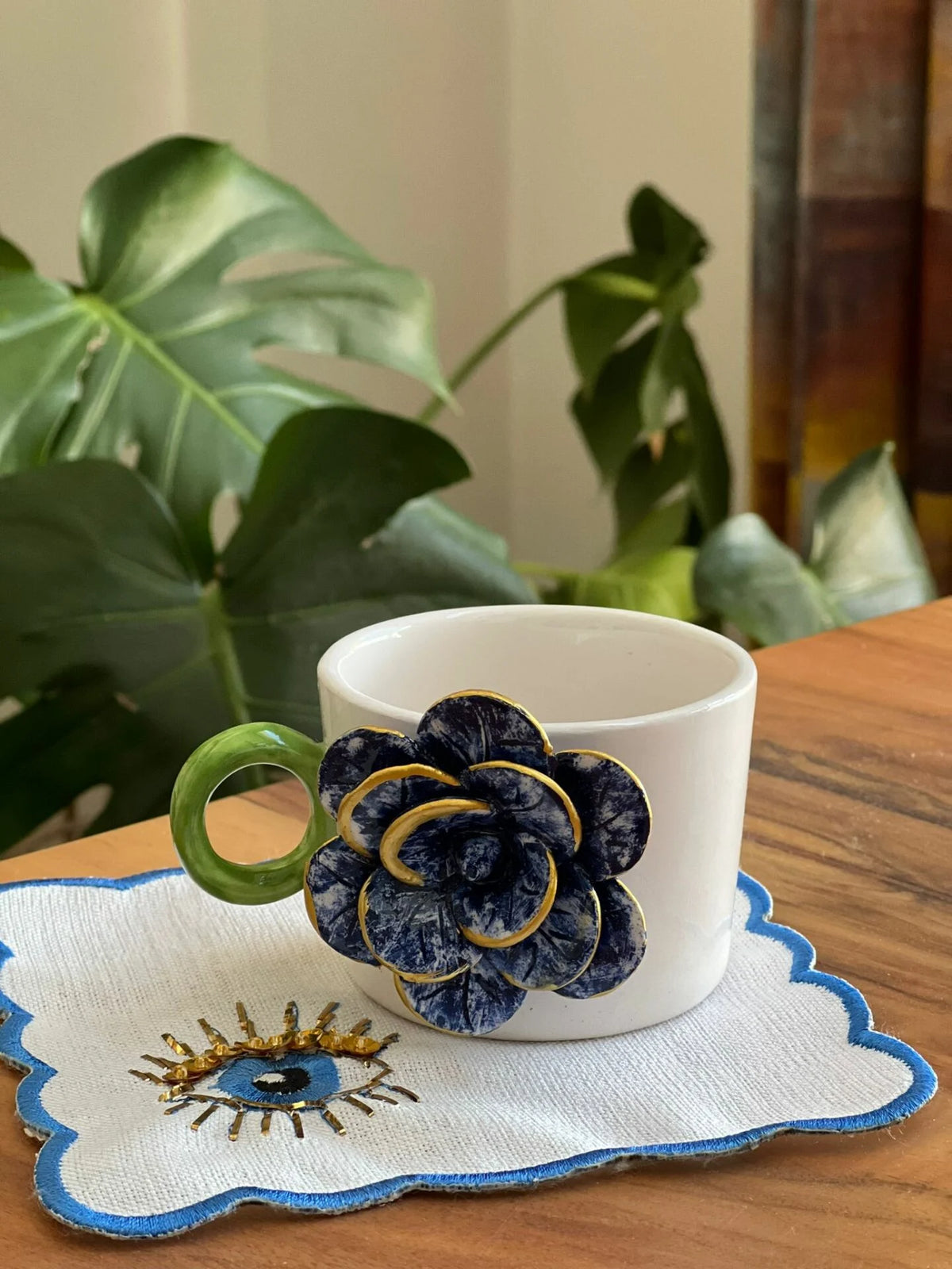 With Navy Blue Rose Cup Mug Baınt